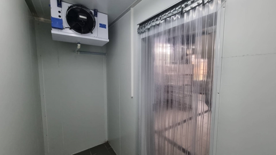 To Let Commercial Property for Rent in Salt River Western Cape